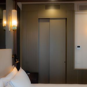 Junior Suite King Bed Non-Smoking